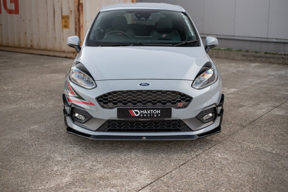 https://performancegarage.it/wp-content/uploads/2021/12/eng_pm_Eyebrows-Ford-Fiesta-Mk8-ST-ST-Line-Standard-9490_1.jpg